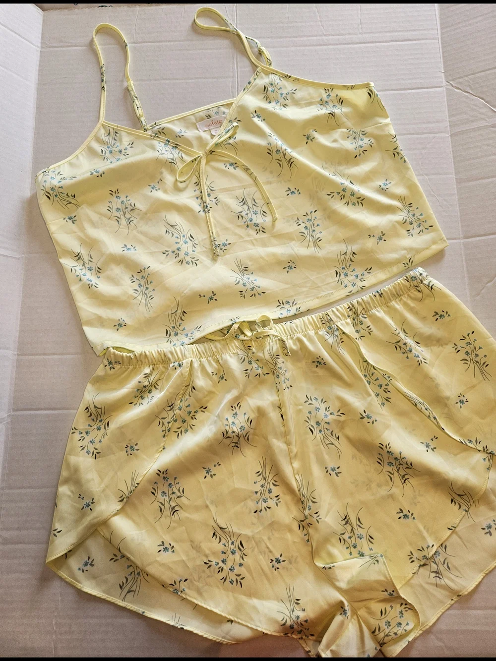 Colsie XL Buttery Yellow Floral Satin Cami Top and Shorts Pajama